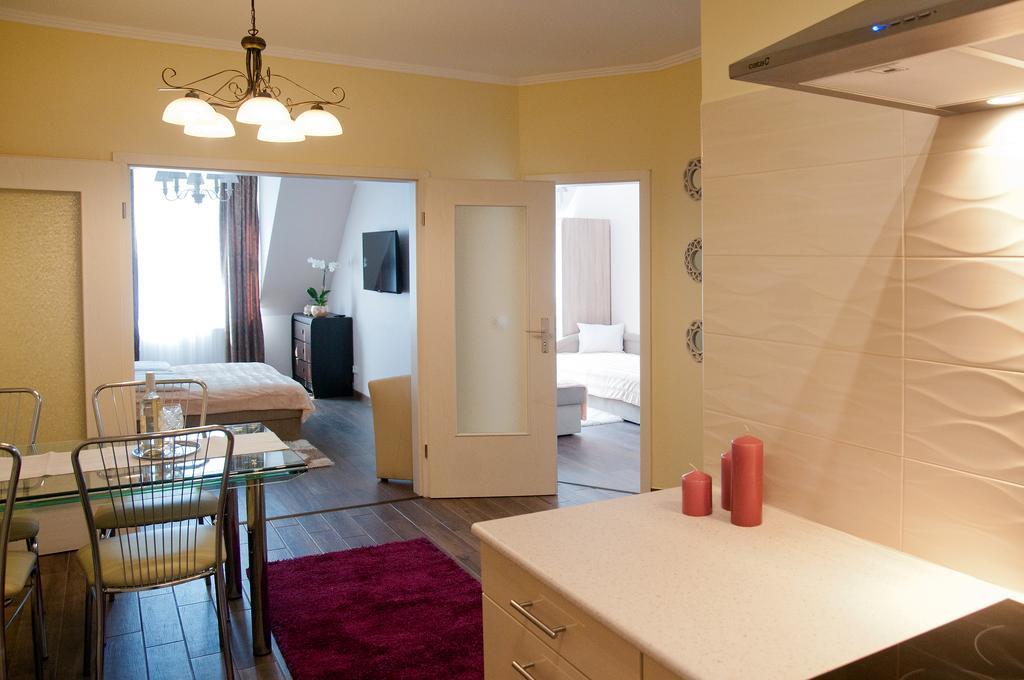 Ametiszt Apartman Heviz Exterior photo