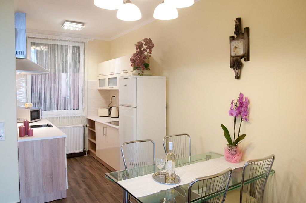 Ametiszt Apartman Heviz Exterior photo