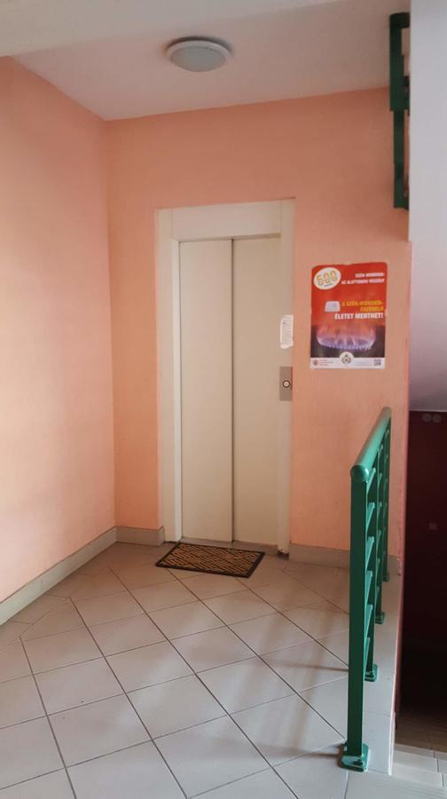 Ametiszt Apartman Heviz Exterior photo