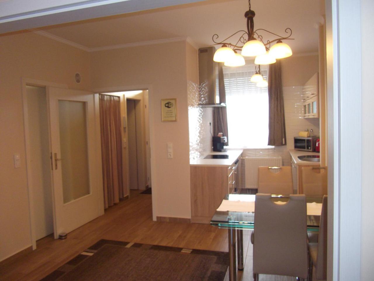 Ametiszt Apartman Heviz Exterior photo